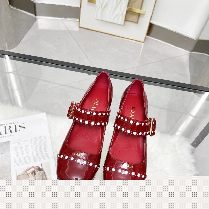 Pra*a high heels